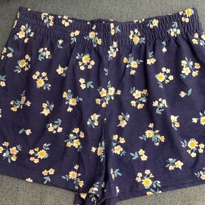 🌟$5 Hi-rise floral sleep shorts